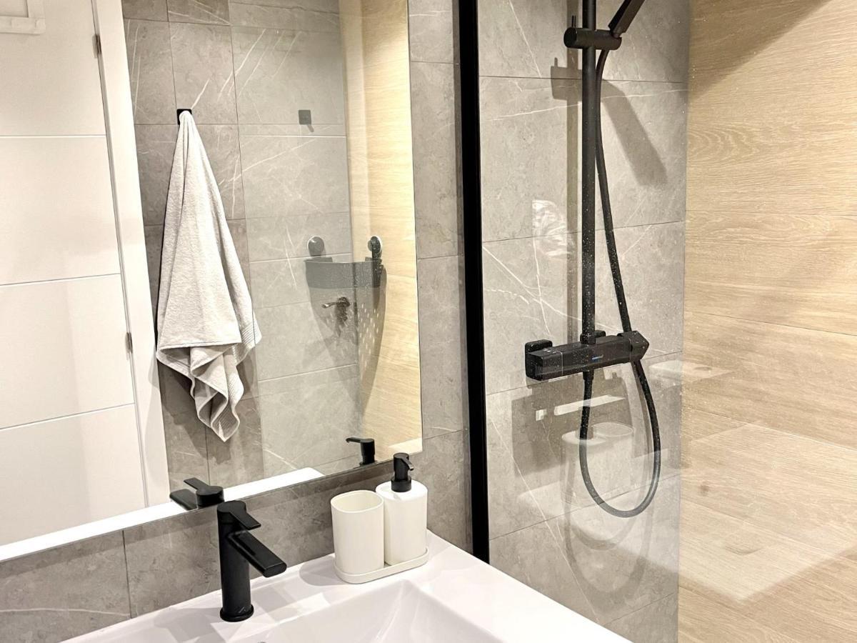Apartbeach Michelangelo De Luxe Climatizado Y Junto Playa 08 Σαλού Εξωτερικό φωτογραφία